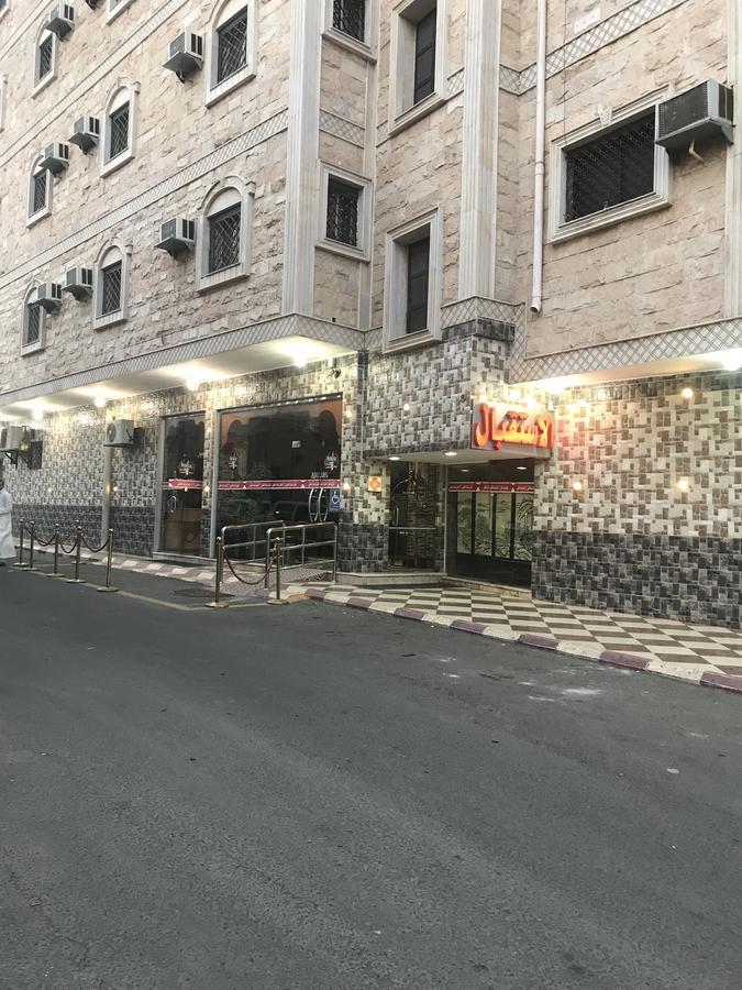 لمسات ذهبية للوحدات السكنية Muhayil Luaran gambar