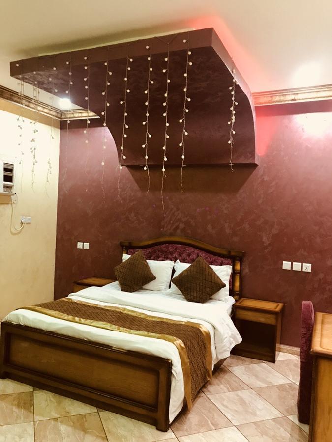 لمسات ذهبية للوحدات السكنية Muhayil Luaran gambar